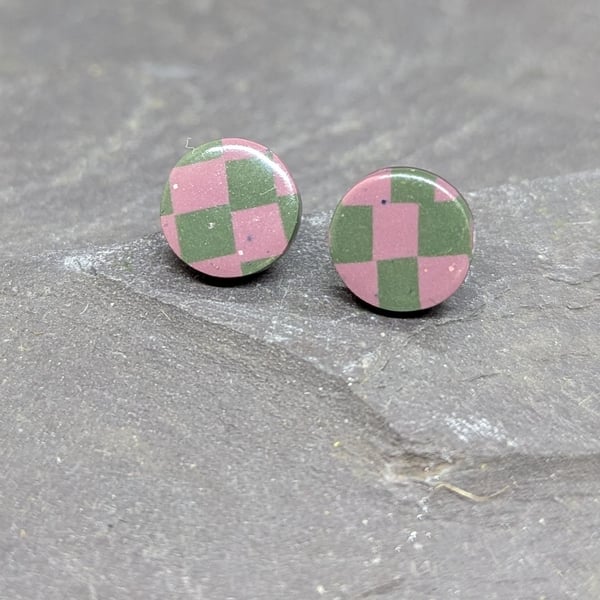 Circular chequerboard stud earrings 