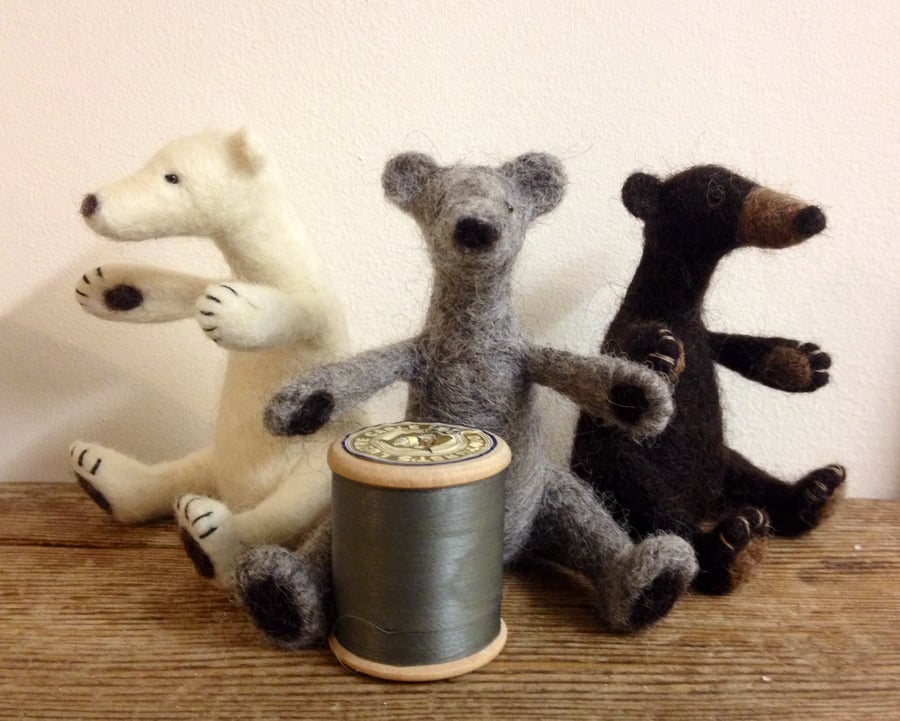 Bear needle felt kit - ideal for a beginner or improver