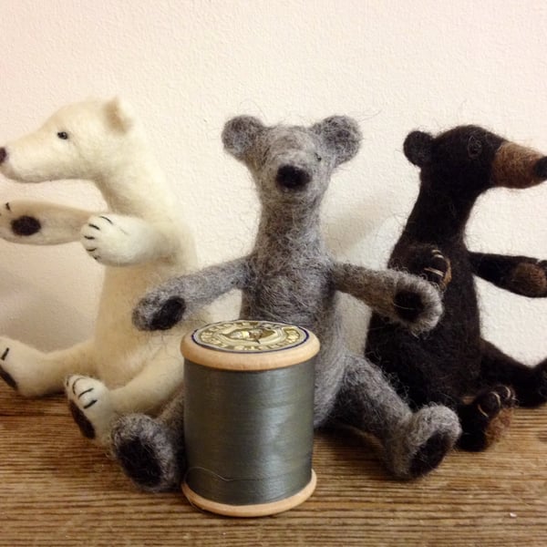 Bear needle felt kit - ideal for a beginner or improver