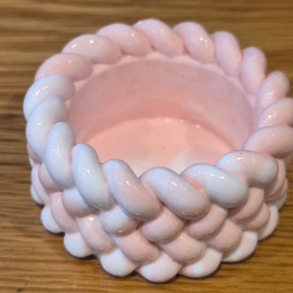 Handmade Eco-Resin rope design candle holder