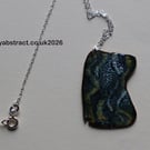 Black crackle pendant