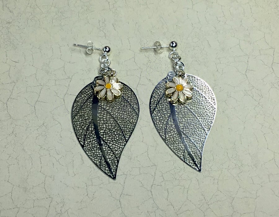 Silver Plated Leaf with Enamelled Gold plated Daisy Earring