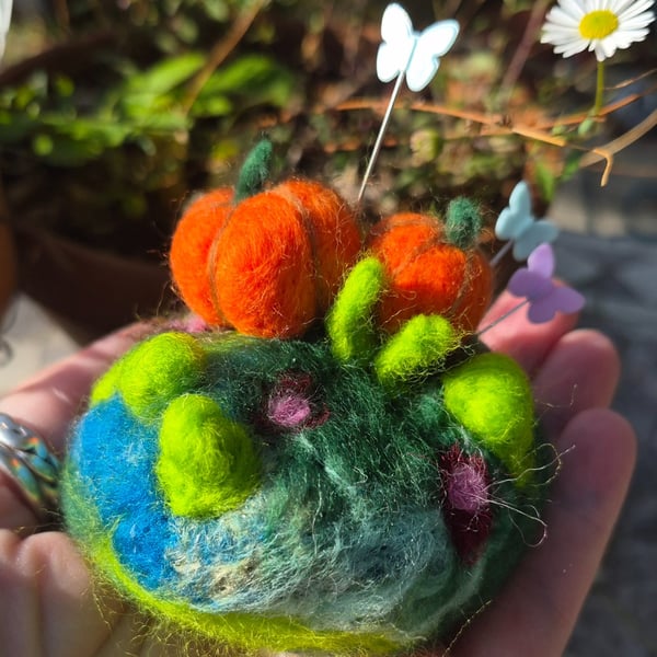 Pumpkin Pincushion 