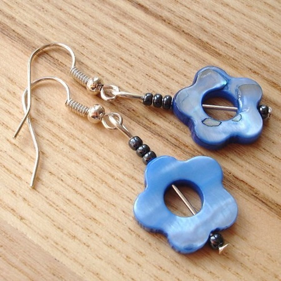 Blue Shell Flower Bead Earrings