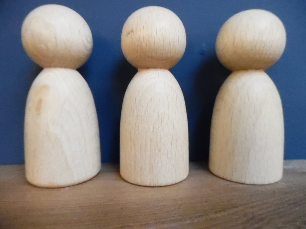 5 x Rounded  body 7cm peg dolls Lady , princess, Bride,  beechwood 