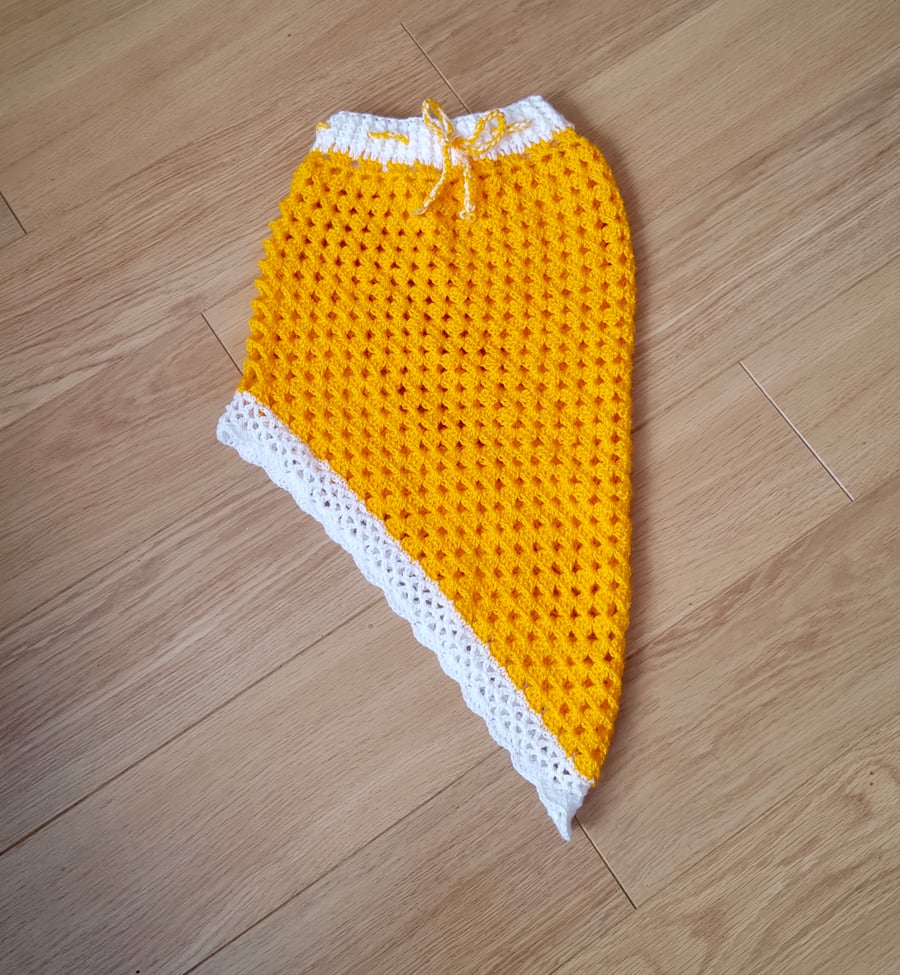 Handmade crochet Asymmetrical summer skirt. Yellow.White. UK size XS. Waist 20”.
