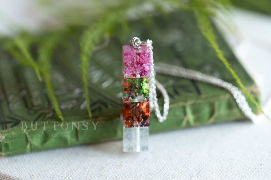 Four Seasons Cube Necklace Real Flower Necklace Botanical Jewellery Pressed Flow