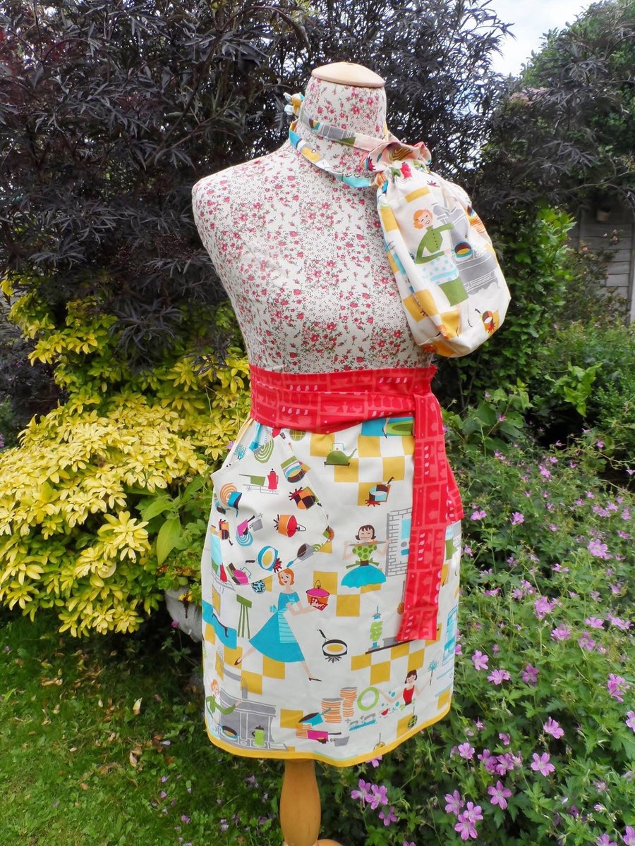 Apron in a gift bag. Waist pinny in retro kitchen cotton fabrics