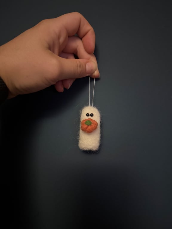 Mini ghost decoration 