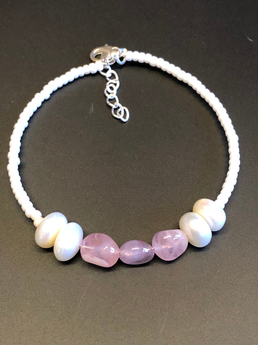 Freshwater Pearl And Rose Quartz Memory Wire Bracelet 