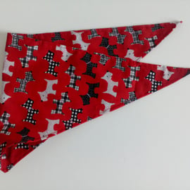 Dog Bandana, small size, 11"-15", Scottie dog, red, neckerchief style, check