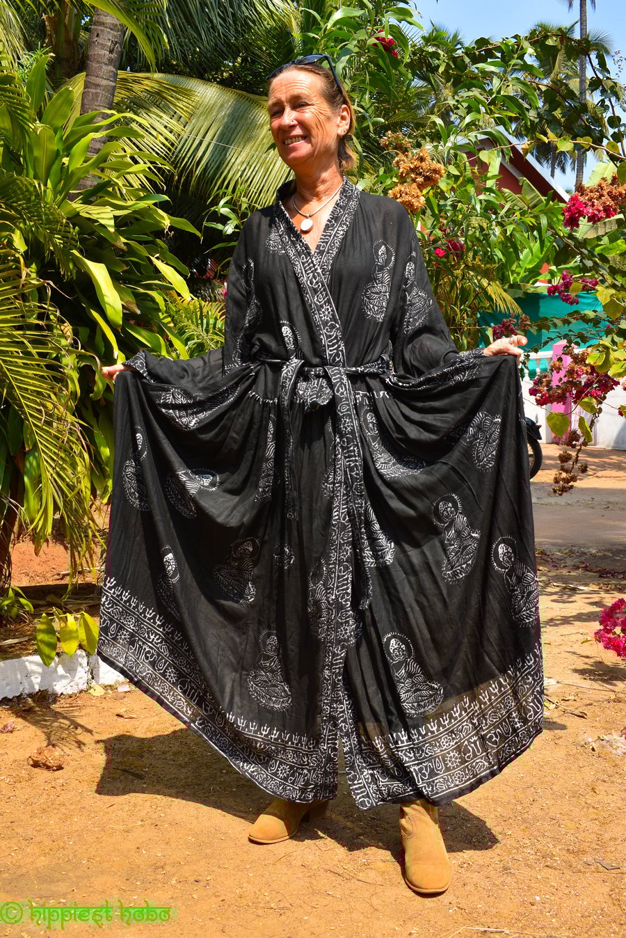 Beautiful Hindu Print Long Sleeve Kimono Dress Festival Clothing, Travel Dresses