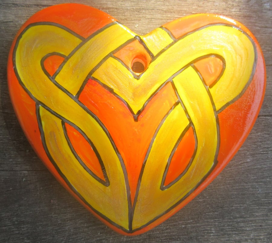 Hand painted ceramic heart decoration – Celtic Knot in yellow, orange and gold