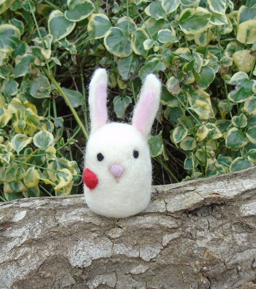 Cute white rabbit - Easter decor - wool rabbit - 3.5 ins tall