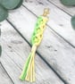 Macrame Keyring & Card Gift Set - Frog on a log - Image 3