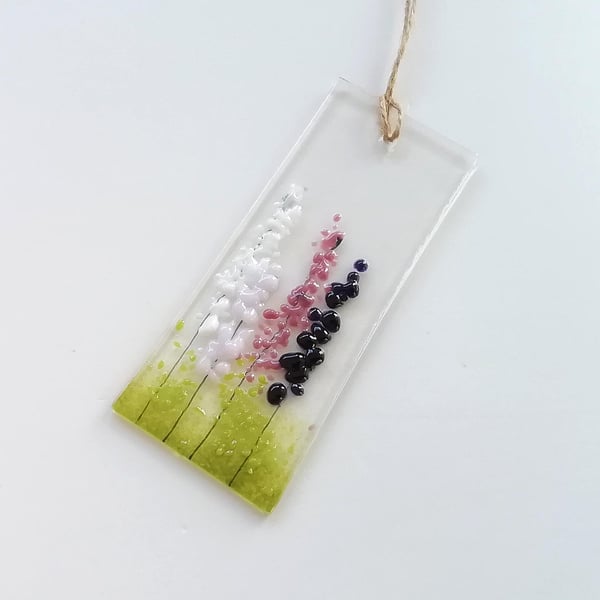Confetti flower small suncatcher, delphinium hanger, delphinium suncatcher in fu