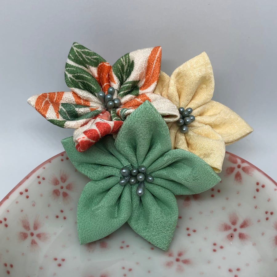 Kanzashi brooch on sale