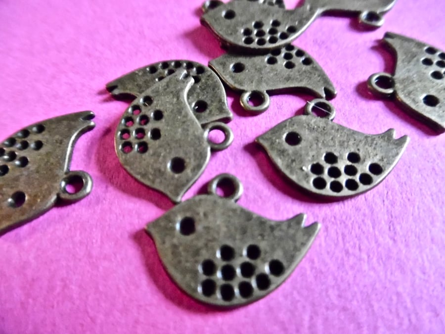 15 x Bronze Tone Dove with 'peace' engraving charms 