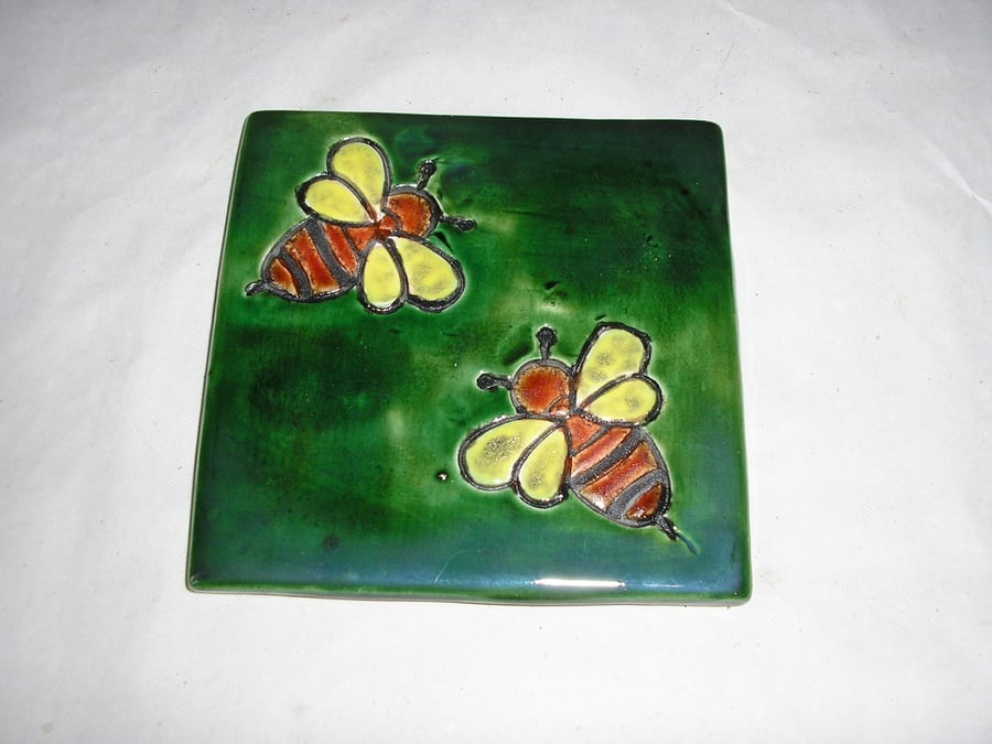 POTTERY DECORATIVE TILE COASTER WITH BEES