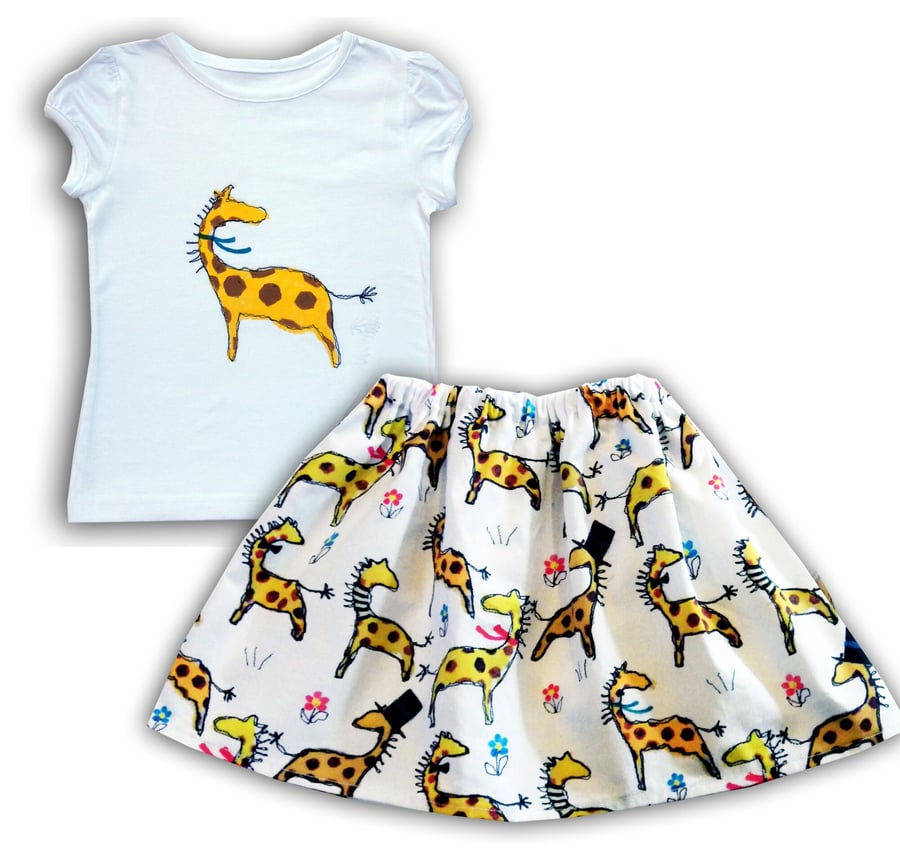 Girl's Giraffe Skirt and T-Shirt Outfit