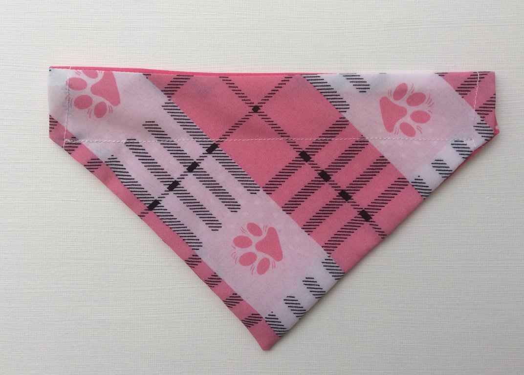 Reversible, over the collar bandana for small dog, pink