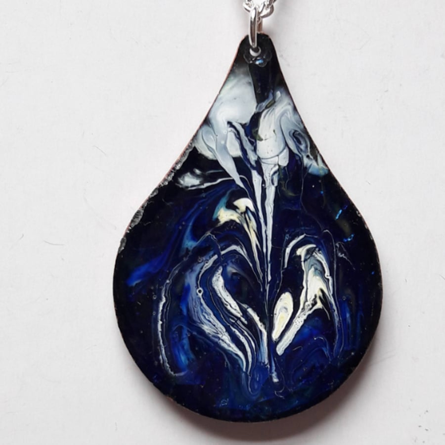 teardrop pendant - scrolled white on dark blue
