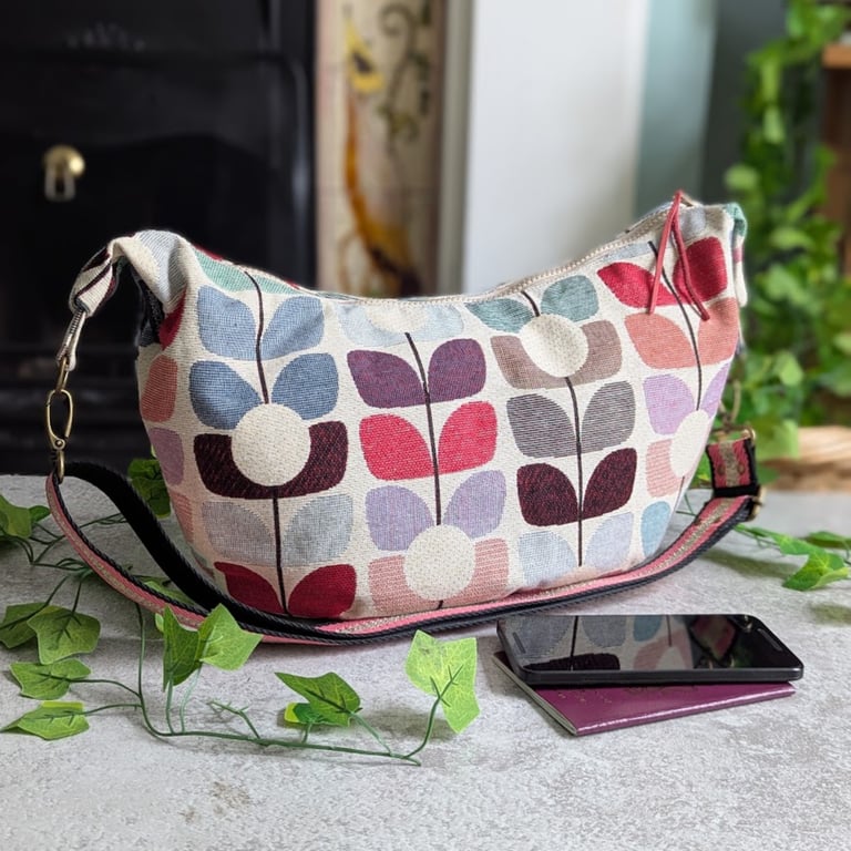 Large Dumpling Bag, Sling Style Cross Body Bag Retro Flower Design