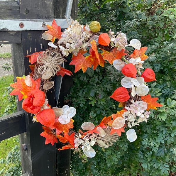 Hanging Dried Flower wreath - Orange Halloween Lanterns for home decor