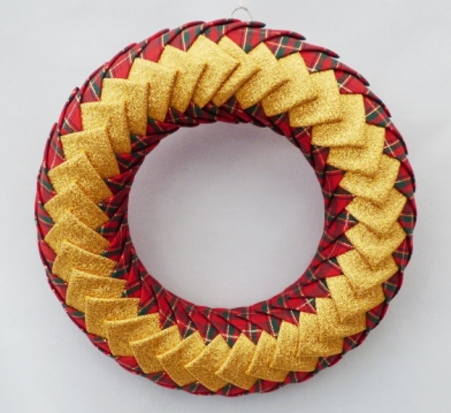  Christmas Ribbon Wreath, Hoop In Festive Fabric