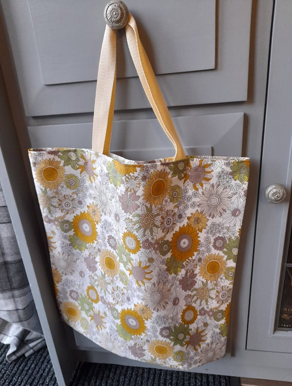 Sunflowers And Daisies Tote Bag. With Free Delivery