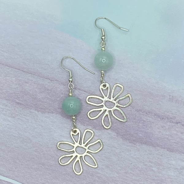 Silver tone retro flower earrings with amazonite stones