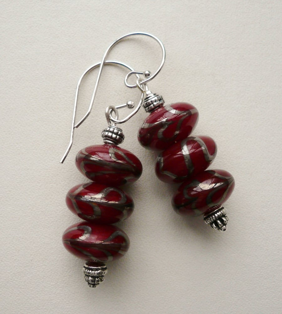 Red and Silver Swirl Drop Earrings   KCJE660