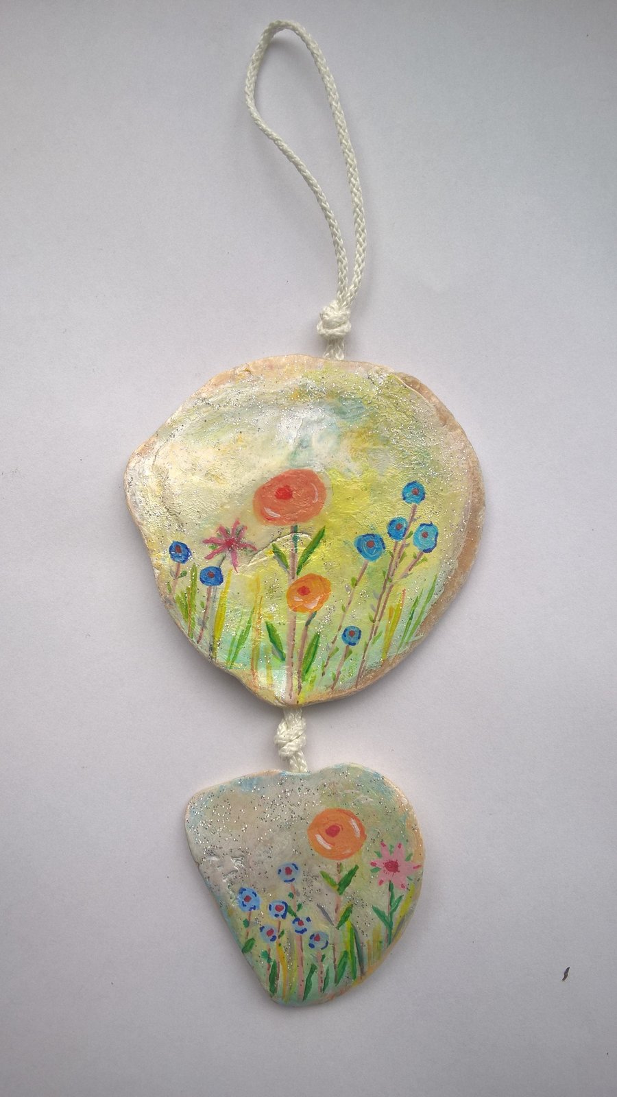 flower painted shells