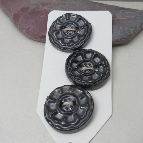 3 Medium Chunky Metallic Cog Pattern Ceramic Buttons