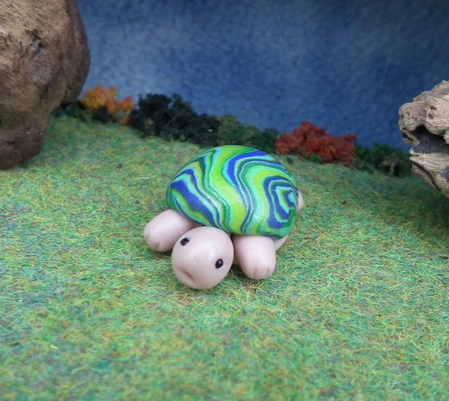 Tiny variegated tortoise 'Dirk' OOAK Sculpt by artist Ann Galvin Gnome Village