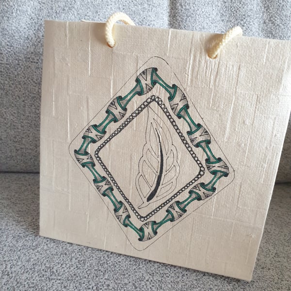 Zentangle leaf gift bag 