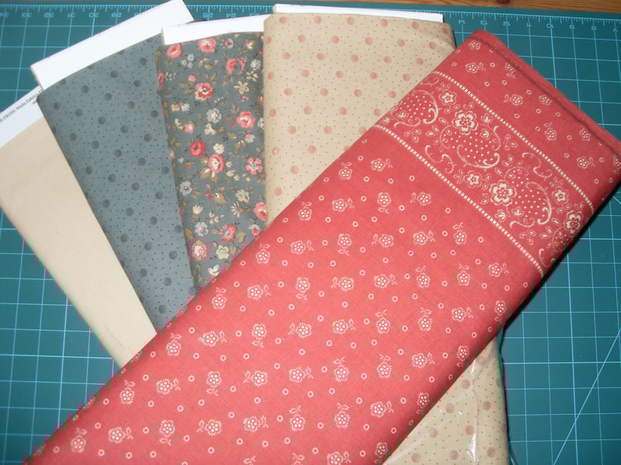 FQ Petite Odile (Beige-red) by French General for Moda 