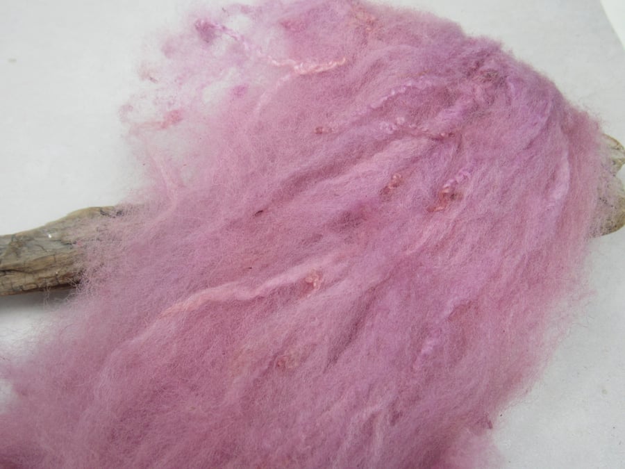 10g Naturally Dyed Pale Pink BFL Shetland Felting Wool