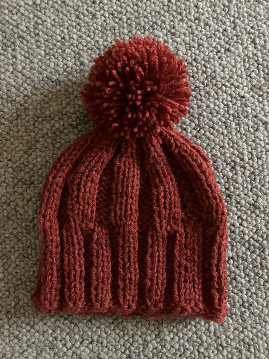 Adult chunky bobble hat