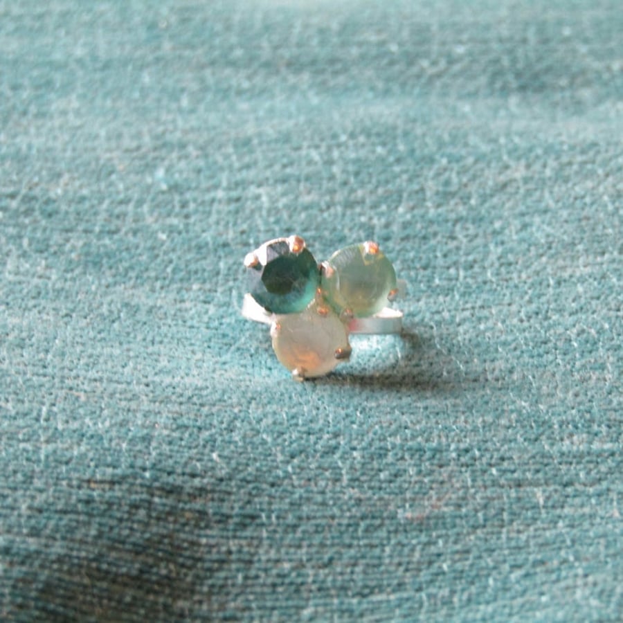 Adjustable Swarovski "Shades of Green" trio ring