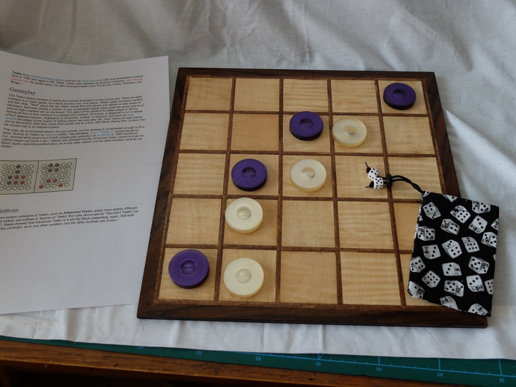 Teeko Strategic board game, hand made