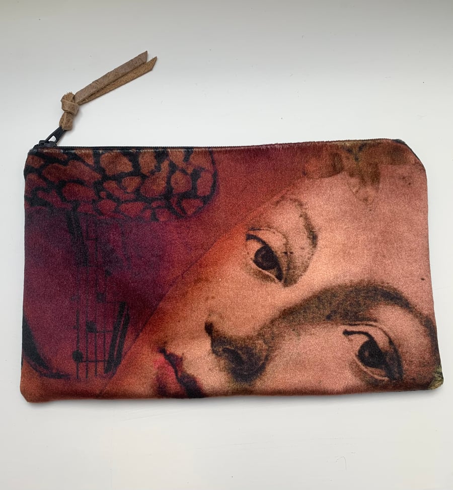 Velvet angel face zip pouch