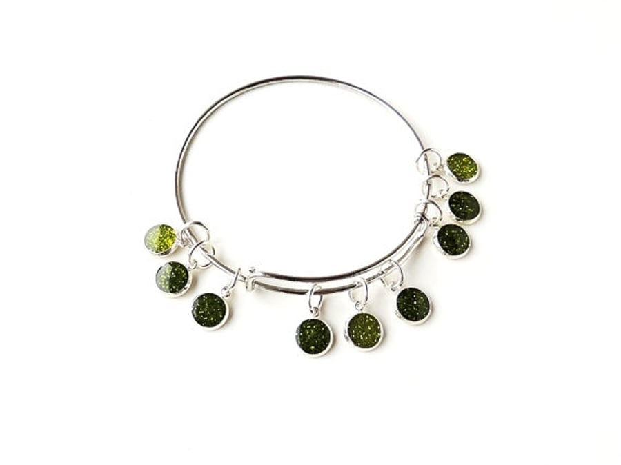 Green Expandable Charm Bracelet (1958)
