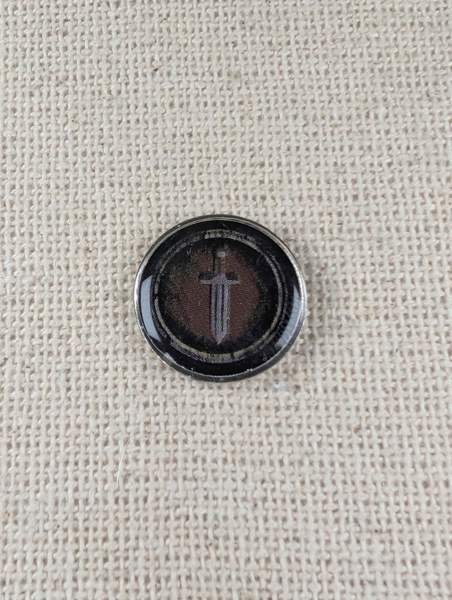 DPS Pin Badge - Gamer Themed Pin - Large Resin Coated Pin Badge