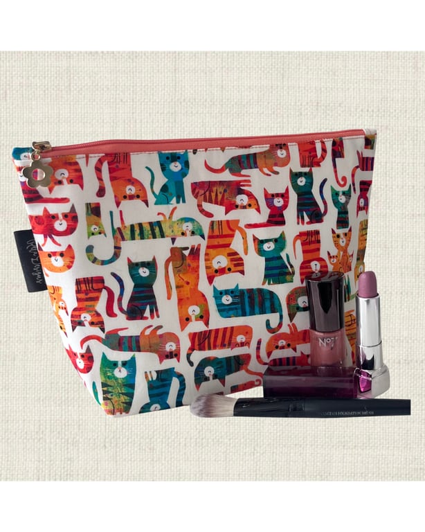 Makeup bags colourful cats