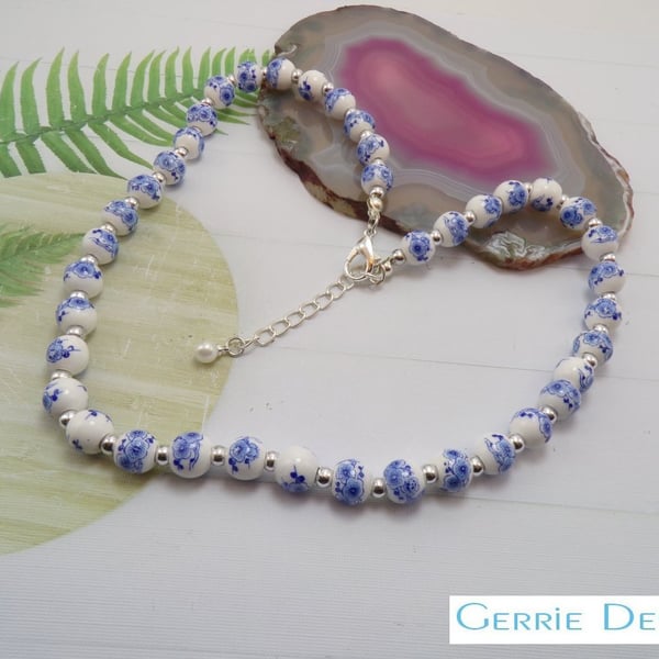  Lovely Ceramic Printed Blue Beads Necklace
