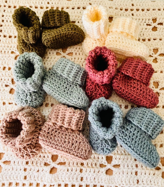 Cosy Baby Rib Cuff Booties 0-3 months