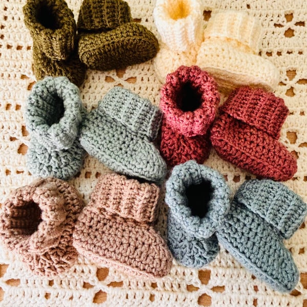 Cosy Baby Rib Cuff Booties 0-3 months
