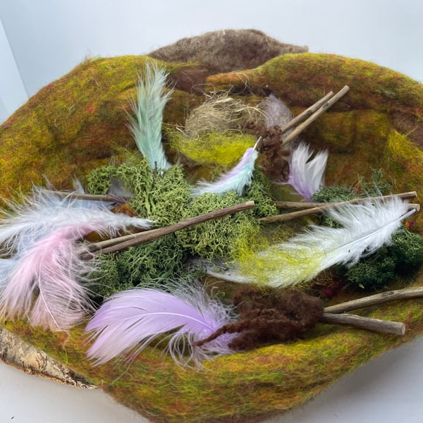 Wet felted Natural look SMAL NEST SPRNG Easter decoration gift  HOME 15CM