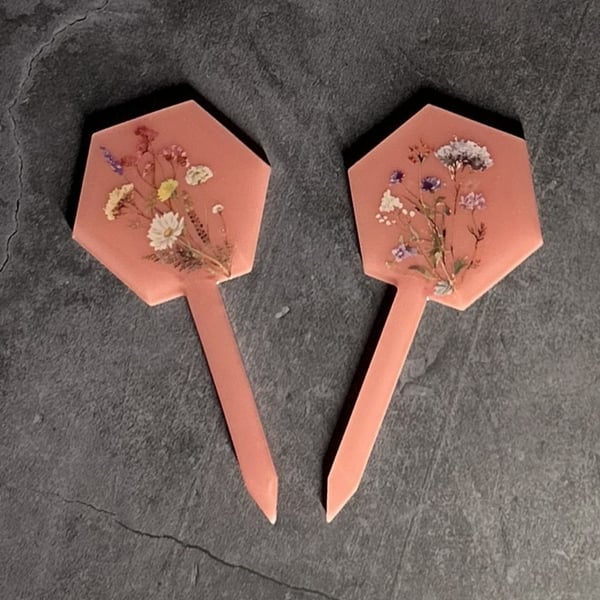 Flowers, Bee or Butterfly Resin Plant Label in Subtle Pink